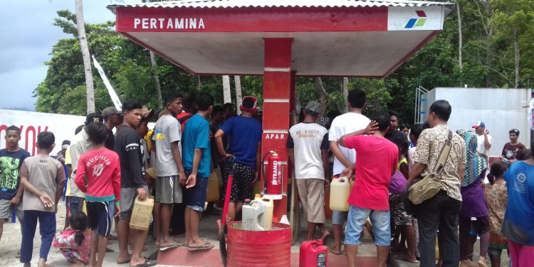 Warga Harapkan Pasokan BBM di Pulau Gebe Terpenuhi