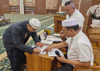 Hafiz Qur’an Kumandangkan Ayat Suci di Masjid Baitul Ridwan