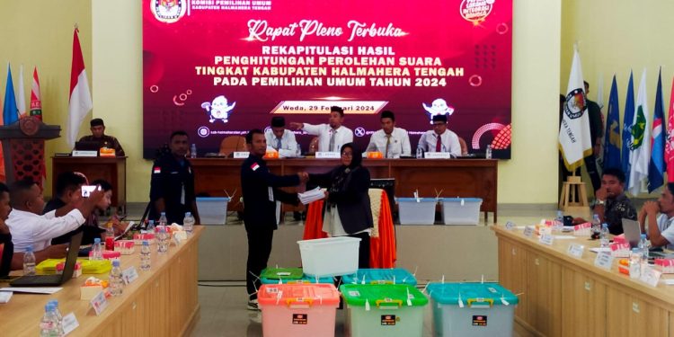 KPU Halteng Tuntaskan Pleno Rekapitulasi, Ini Nama Caleg Terpilih Dapil I, II, III
