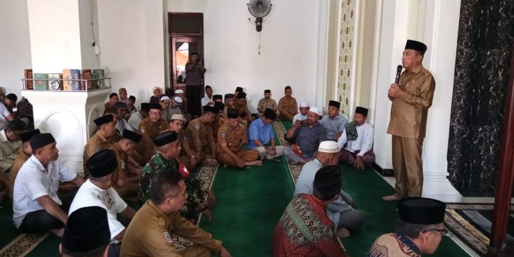 Pemkot Ternate Safari Ramadhan dan Shalat Dhuhur berjamaah di Masjid Nurul Mubin