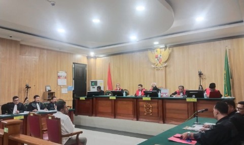 Sidang Perdana 4 Terdakwa OTT KPK di Malut