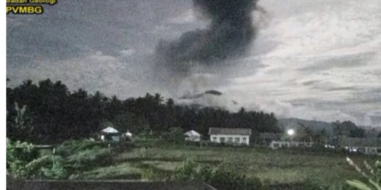BPBD Terjunkan Tim ke Lokasi Terdampak Erupsi Gunung Ibu