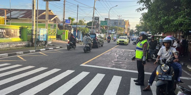 Ditlantas Polda Malut Galakkan Strong Point di Kota Ternate Tingkatkan Keselamatan BerLalu Lintas
