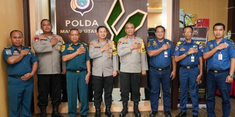 Kapolda Malut Terima Kunjungan Silaturahmi dari KSOP Ternate