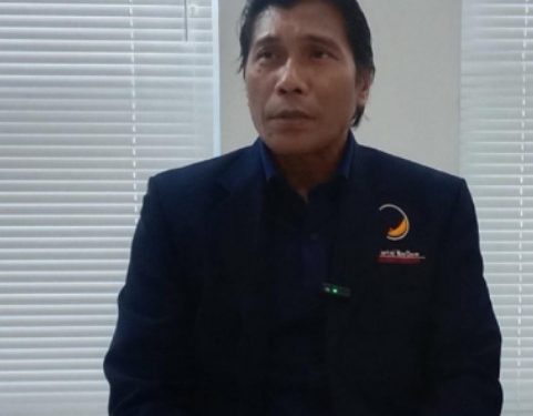 Irfan Umasugi Kembalikan Formulir Pendaftaran Calon Wakil Gubernur ke NasDem