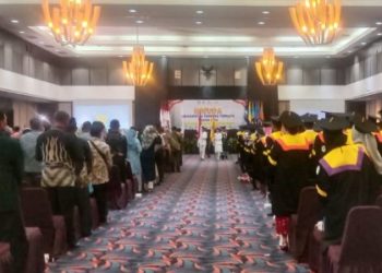 UT Ternate Wisudakan Ratusan Mahasiswanya, Ini Pesan Rektor