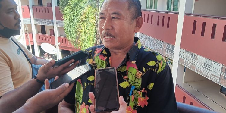 Bupati Halut Nonjob Kadis Kominfo