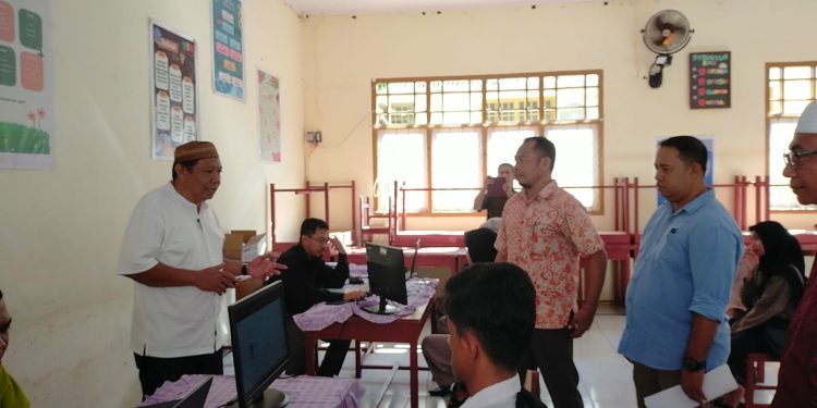 Kadikbud Imran Yakub Pantau Sekolah di kota Ternate Terkait Edaran KPK
