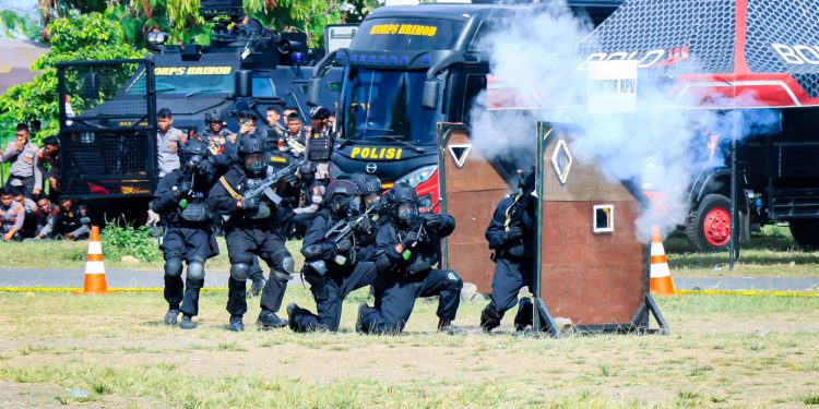 Polda Malut Gelar Latihan Sispamkota Hadapi Pilkada