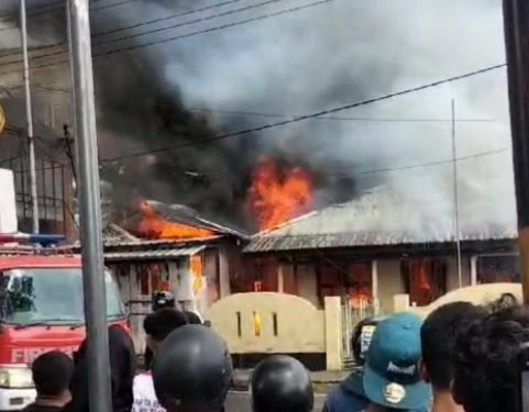 Rumah dan Warung di Ternate Terbakar, 3 Orang Jadi Korban