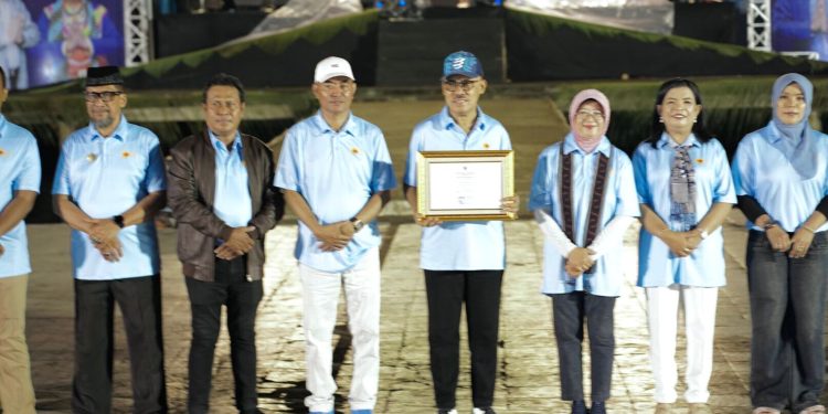 Hadiri Malam PuncaK, Menparekraf Ucapkan Selamat FTJ Kembali Masuk KEN 2024