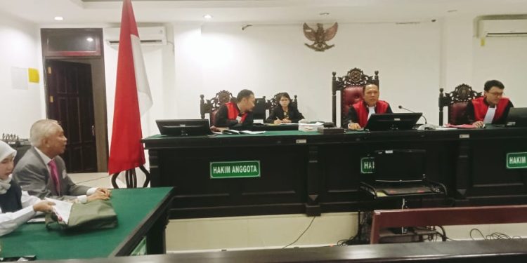 Prof OC Kaligis Hadir Langsung Sidang PK di PN Tobelo