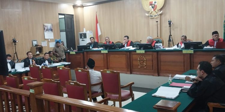 Nama Menantu Jokowi Mencuat di Sidang Mantan Gubernur Malut