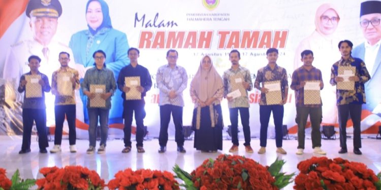 Penerima Manfaat Program CSR Pertamina Inkubasi Bisnis Jambula Raih Juara 1 Lomba Desain Motif Batik Daerah Halmahera Tengah