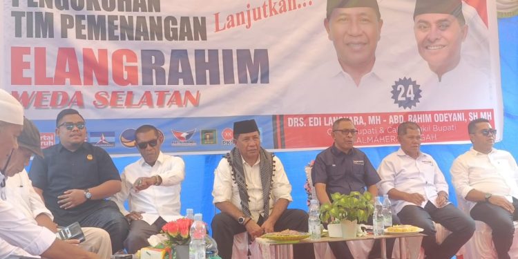 Massa Pendukung Hadiri Pengukuhan Tim Pemenangan Elang-Rahim