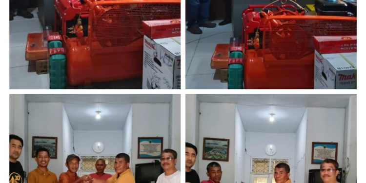 Wakili Pj Bupati Halteng, Kadis Nakertrans Serahkan Bantuan Pekerja Informal