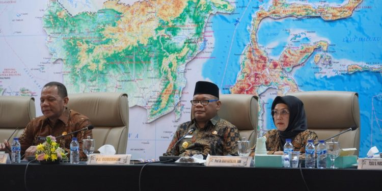 Pj Gubernur Malut Optimis Desa Yayasan Juara Karena Penguji Lomba Desa Nasional Puji Kinerja Kades