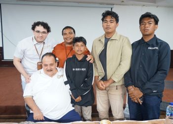 Kisah Uluran Tangan Haji Robert untuk Yusrin Hasim, Mahasiswa Unkhair yang Kehilangan Keluarga Saat Banjir Ternate