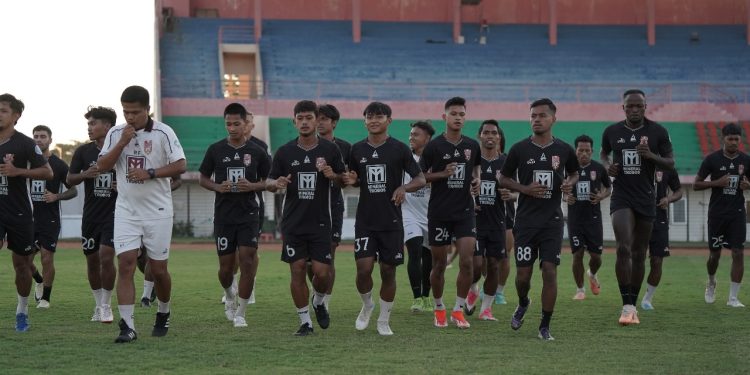 Imran Nahumarury: Fokus pada Tim Sendiri untuk Meraih 3 Poin