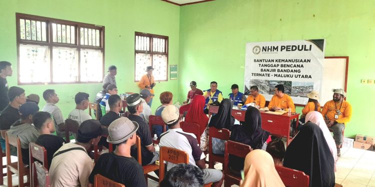 Haji Romo Kerahkan Tim NHM Salurkan Bantuan Lanjutan Korban Banjir Rua Ternate