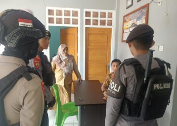 Patroli Rutin Raimas Polda Malut di Pasar Tingkatkan Keamanan dan Interaksi dengan Warga