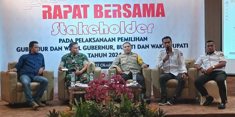 Gelar Rapat Bersama, Ketua Bawaslu Sebut Timses Mulai Saling Serang di Medsos