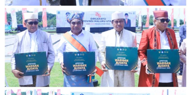 PJ Bupati Halteng Terima Penghargaan WBTBT Dari Mendikbudristek RI