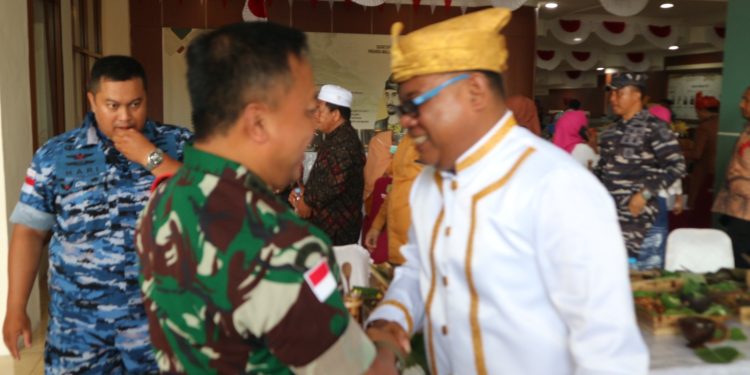 Kasrem 152/Baabullah Hadiri HUT Provinsi Malut ke-25