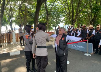 Personel OMP Kieraha 2024 Amankan Apel Siaga Pilkada Serentak di Provinsi Malut