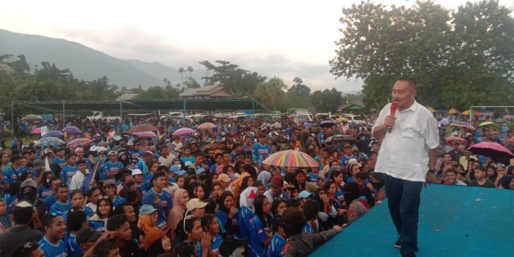 “Lautan” Manusia Banjiri Kampanye Farrel-Jadi di Buli