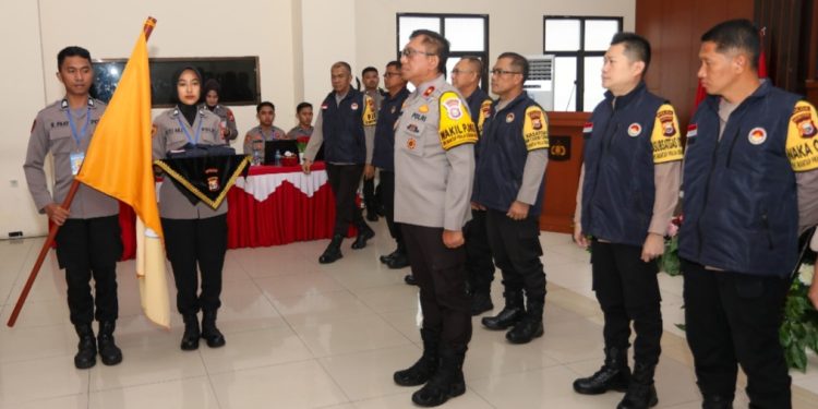 Rakernis SDM, Kapolda Malut Kukuhkan Komite Olahraga Polda Malut