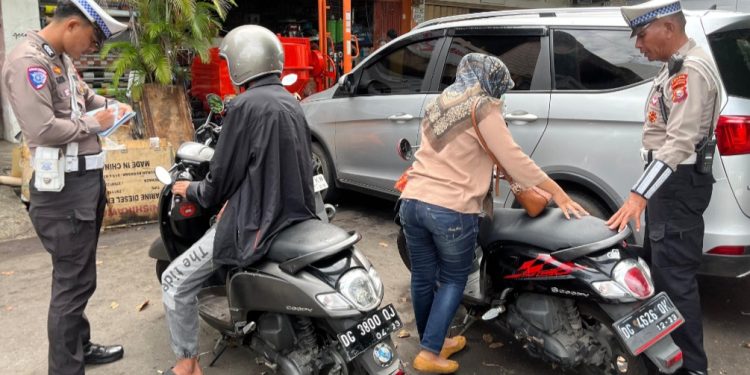 Hari ke 11 Ops Zebra, 335 Pengendara Ditilang dan 426 Pengendara mendapat Teguran