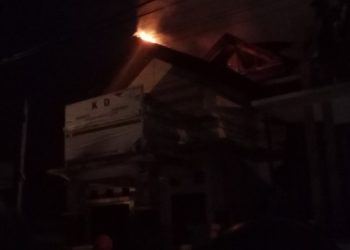 Kantor dan Rumah di Koloncucu Ternate Terbakar, Warga : Pemerintah Tolong Bangun Pos Damkar di Setiap Kecamatan