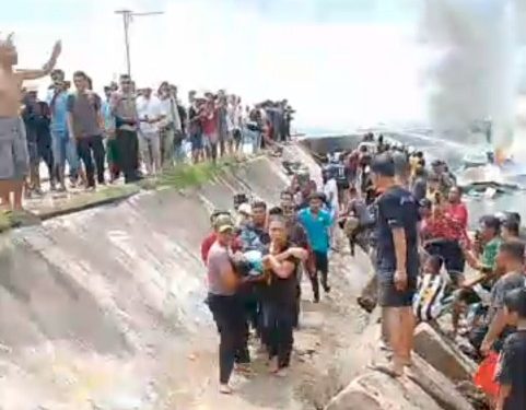 Breaking News : Speedboat yang Ditumpangi Benny Laos Ludes Terbakar