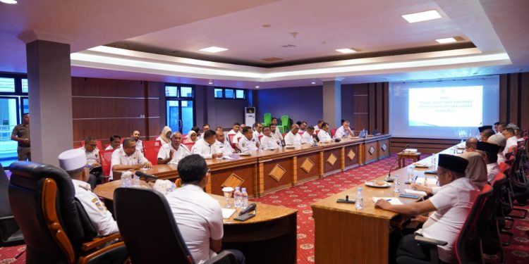 Pj Gubernur Malut Pimpin Rapat Tindak Lanjut Rakornas Bersama Presiden Prabowo