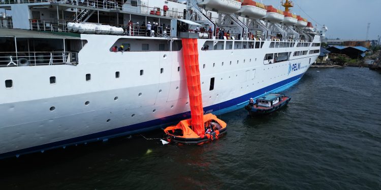 Kapal Pelni dilengkapi Alat MES Untuk Jamin Keselamatan Pelayaran