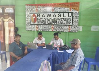 Tim Farrel-Jadi Laporkan Paslon Ubaid-Anjas ke Bawaslu Soal APK Catut Nama Presiden Prabowo