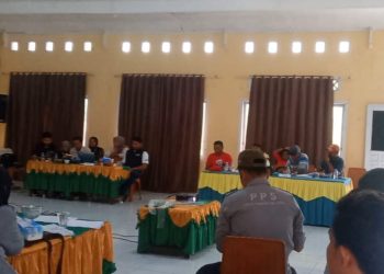 Rapat Pleno Rekapitulasi Suara Pilkada Haltim 2024 Nyaris Ricuh, Saksi Paslon 01 Walk Out