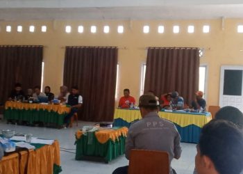 Saksi Paslon Farrel-Jadi Walk Out dari Pleno PPK di Halmahera Timur
