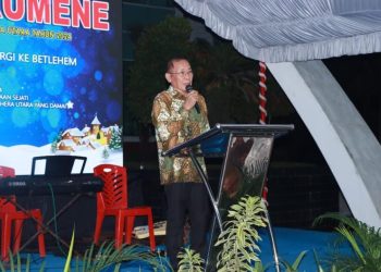 Bupati Frans Hadiri Perayaan Natal Pemkab Halut