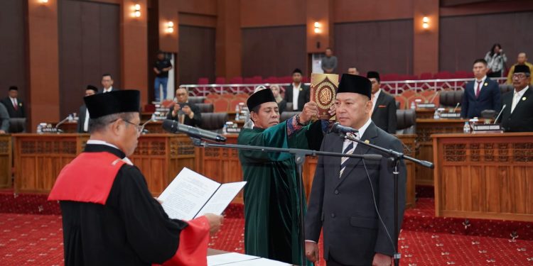 Iqbal Ruray Resmi Jabat Ketua DPRD Malut 2024-2029