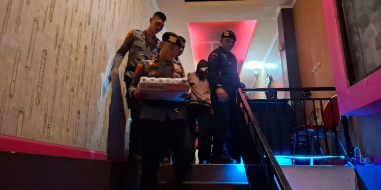 Tim Ops Pekat Polda Malut Razia Tempat Hiburan Malam dan Warung