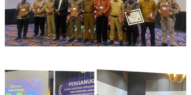 PJ Bupati Halteng Terima Penganugerahan Predikat Kepatuhan Penyelenggaraan Pelayanan Publik