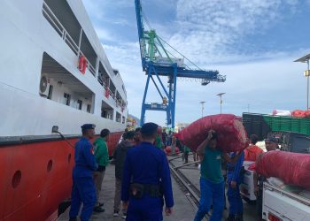 Subsatgas Polairud Gelar Pemantauan dan Patroli di Pelabuhan Kota Ternate Cegah Ancaman Kamtibmas