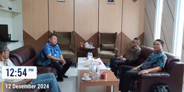 KKP Berikan Bantuan Mobil Pendingin untuk Perkuat Rantai Dingin Perikanan di Malut