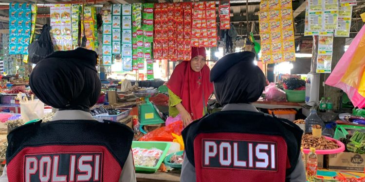 Polwan Dit Samapta Polda Malut Gelar Patroli Dialogis