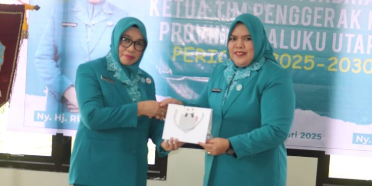 Sertijab Ketua TP-PKK Malut, Rusni Sarbin Siap Lanjutkan Sukses Era Darmawati Samsuddin