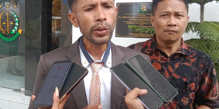 Kuasa Hukum Suprayidno Sebut Kejari Pulau Taliabu Tebang Pilih dalam Penetapan Tersangka Proyek MCK