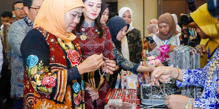 Gubernur Khofifah Pimpin Langsung Misi Dagang Perdana 2025 di Malut Sukses Catatkan Transaksi Final Lebih Dari 568 Miliar