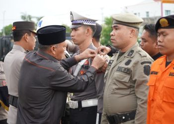 Wagub Sarbin Sehe Hadiri Apel Gelar Pasukan Operasi Kepolisian Terpusat Ketupat Kie Raha 2025